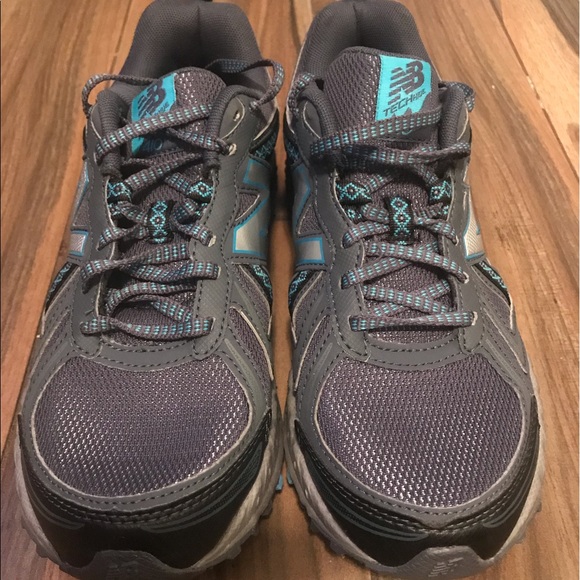 New Balance Sneakers - Picture 2 of 5